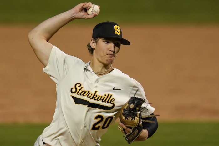 SUN_9126-DeNoiseAI-low-light